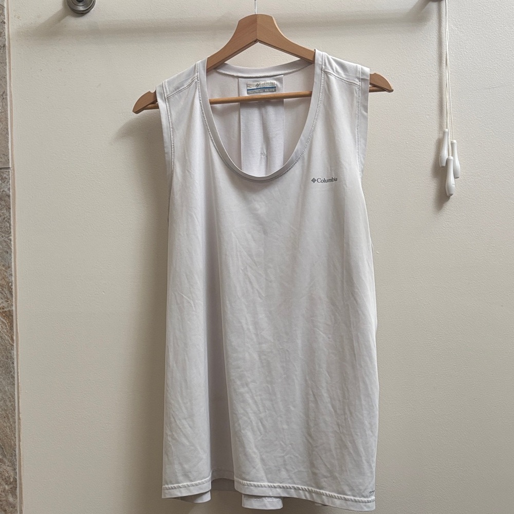 Columbia Women's Classic White Workout Top